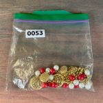 Talbots 0053 Y2K Gold Tone Disc Necklace w/Red and White Cha-Cha Beads EUC Photo 5