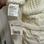 Versona Adorable cream sweater NWT! Photo 2