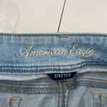 American Eagle EUC women’s light wash blue denim stretch skinny crop jeans 6 Photo 4