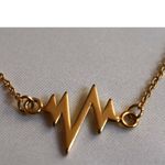 Source Unknown Stylish Gold Tone Small Link Chain Heartbeat 6"-7" Casual Trendy Bracelet Photo 1