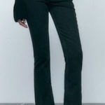 ZARA  Ankle Mid-rise Black Flare Jeans (Size 8) Photo 0