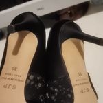 SJP BY SARAH JESSICA PARKER BLACK SATIN PUMP SIZE 35 Photo 5