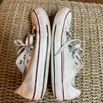 Converse  All Star Women’s 7 Men’s 5 White Sneakers Tennis Shoes Retro Casual Photo 3