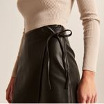 Abercrombie & Fitch  Black Faux Leather Mini Skort Skirt Size XXS Photo 2