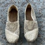 Toms Classic Ivory Lace Espadrille Slip On Loafer Flats 6.5 Photo 1