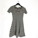 Monteau Los Angeles Stripe Chevron Short Sleeve Flare Mini Dress Size Medium Photo 6
