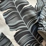 Herschel Supply Company Herschel cream & green leaf print lightweight rain jacket size M Photo 10