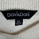 Davi & Dani  V-Neck Sweater Cream with Color Sleeves Photo 5