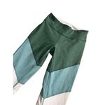 Outdoor Voices Green Pink Colorblock 7/8 Length Leggings Size Medium Photo 2