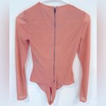 Alice + Olivia  Nara Mesh Bodysuit Rose Tan Size XS EUC Photo 3