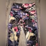 Nike Rare RUNNING Dri-Fit Floral Leggings with glitter golden details Photo 6