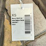 Ecru NWT  Olive Mara Shirt Side Buttons Button Down XS Photo 6