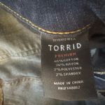 Torrid 𝅺 Dark Wash Stretch Denim Jegging 18 Regular jeans Photo 3
