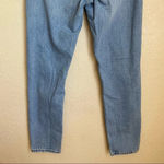 ZARA  Light Wash High Rise Skinny Distressed Jeans relaxed size‎ 2 Photo 6
