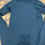 Lululemon  Embossed Pattern Long Sleeve 6 Photo 0