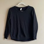 Balance Collection  black sweatshirt Photo 8