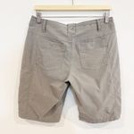 Kuhl  Women's Mid Rise Cargo Bermuda Outdoor Hiking Shorts Casual Summer in Gray‎ Photo 7