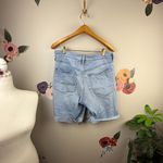 Old Navy  Wow High-Rise 7" Denim Shorts - Size - 12 Photo 2