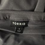 Torrid SZ 1 (1X-Large) Romper Stretch Button-Up V-Neck 3/4 Roll-Tab Sleeves Gray Photo 3