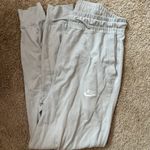 Nike Sweatpants Photo 0