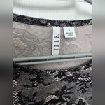 Elle  Women Top Photo 3