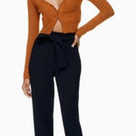 Wilfred Aritzia  tapered straight leg dress pants black size 8 style DTR4-6741-37 Photo 0