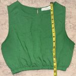 American Threads Green crop top • size medium • Photo 1