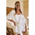Show Me Your Mumu  First Look Robe in Ivory Luxe Satin M Photo 1