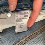 American Eagle  High Waisted Mom Jeans • Size 2 Photo 3