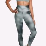 Nike  One Dri-Fit 7/8 Leggings in Shades of Grey Photo 0