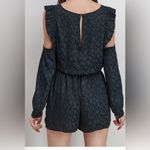 Avec Les Filles NWT  Women Cold Shoulder Romper Photo 3