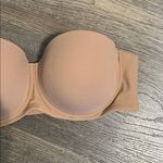 SKIMS Fits Everyone Strapless Underwire Bra Size 38C NWOT Tan Photo 11
