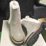 Marc Fisher  MWT Shoes Iggie Medium Natural Suede Fur Trim Lined Ankle bo… Photo 1