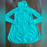 Athleta  Wick It Wader Mint Coverup/Rash Guard - Size XS Photo 2