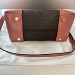 Michael Kors LARGE LOGO SATCHEL! Photo 2