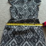 H&M  Women’s Black White Zig Zag Geometrical Print Zip Mini Dress Size 4 Photo 4