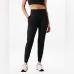 Athleta Salutation Jogger in Black High Rise Yoga Athleisure Travel Size XL Photo 2