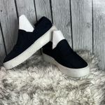 Women’s Shoes – Size 8½ Gently used and in great condition. Black Photo 0