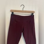 Lululemon Aphrodite Crop Leggings in Bordeaux Drama Size 6 Photo 9