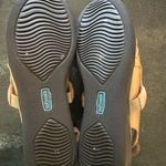 Softwalk  Women's Tan Woven Shoes size 8 Photo 3