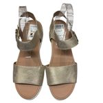 Dr. Scholl's Women's Time Off Sky Gold Smooth Wedge Casual Sandals Size 8.5 NWT Photo 3