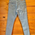 Levi's Wedgie Fit Skinny Jeans High Rise Distressed Light Wash 29 NWOT Photo 2
