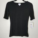 LuLaRoe Top Gigi Black Half Sleeve Fitted Neutral Casual Staple Photo 0