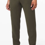 Lululemon On The Fly Jogger Women's Size 4 Olive Green Cuffed Hem Pull On 28” Photo 0