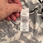 LuLaRoe  NWT Disney Queens cute T-shirt that runs big Photo 13