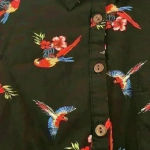 Love Note Women’s Hawaiian Button-Down Crop Top Photo 2