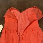 Woman’s A Photo 9