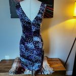 Guess Womens sz2  plunging v-neckline bodycon lined dress  Photo 3