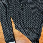 La Ligne Striped Black and White V Photo 4