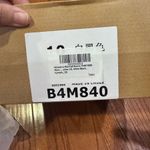 Tinstree Stylish Chunky Sole Women's Chelsea Boots Size 10 Urban Chic Edgy White Photo 5